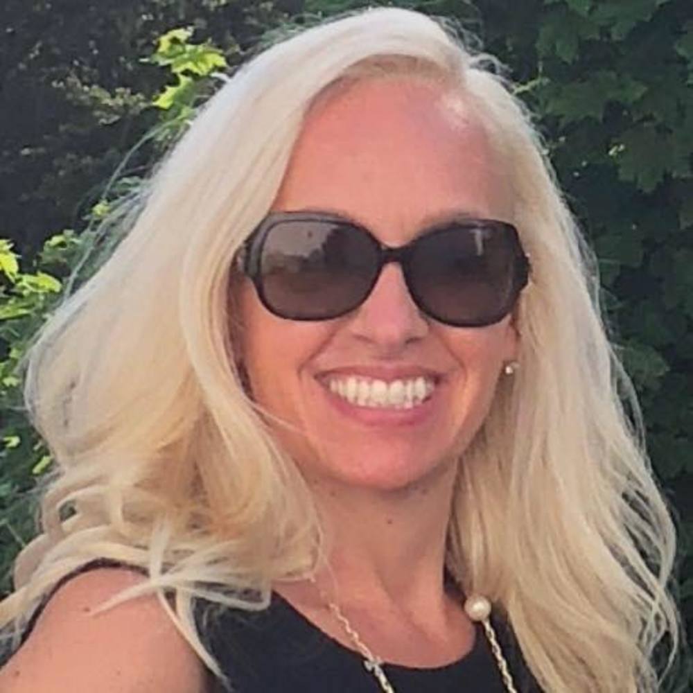 Meet your Posher, Deborah